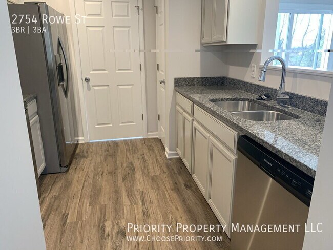 Foto del edificio - 2754 Rowe St