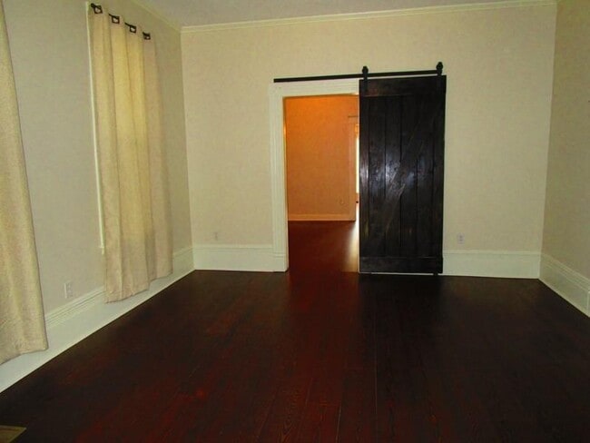 Foto del edificio - 506 Bell Ave