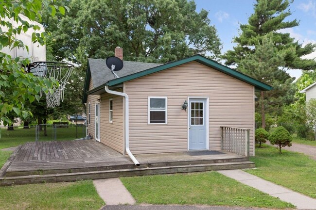 Building Photo - 3051 93rd Ave NE