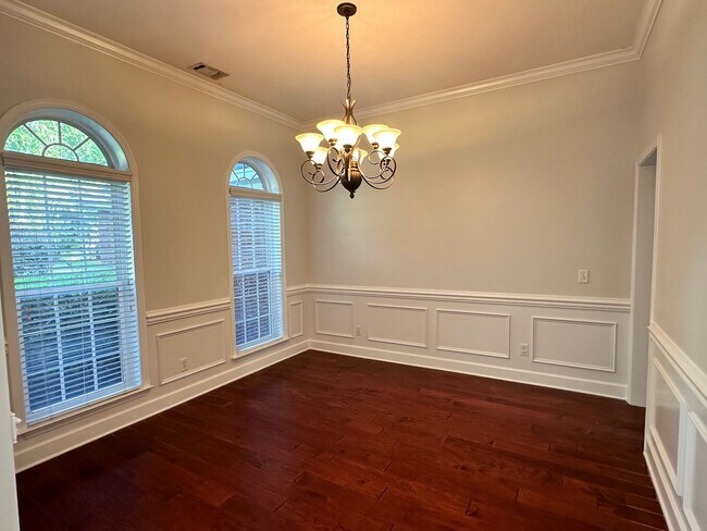 Foto del edificio - Beautiful 4 Bedroom, 3 Bath Home in Tranqu...