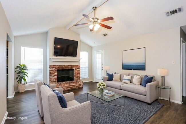 Foto del edificio - 7320 Laurelhill Ct S