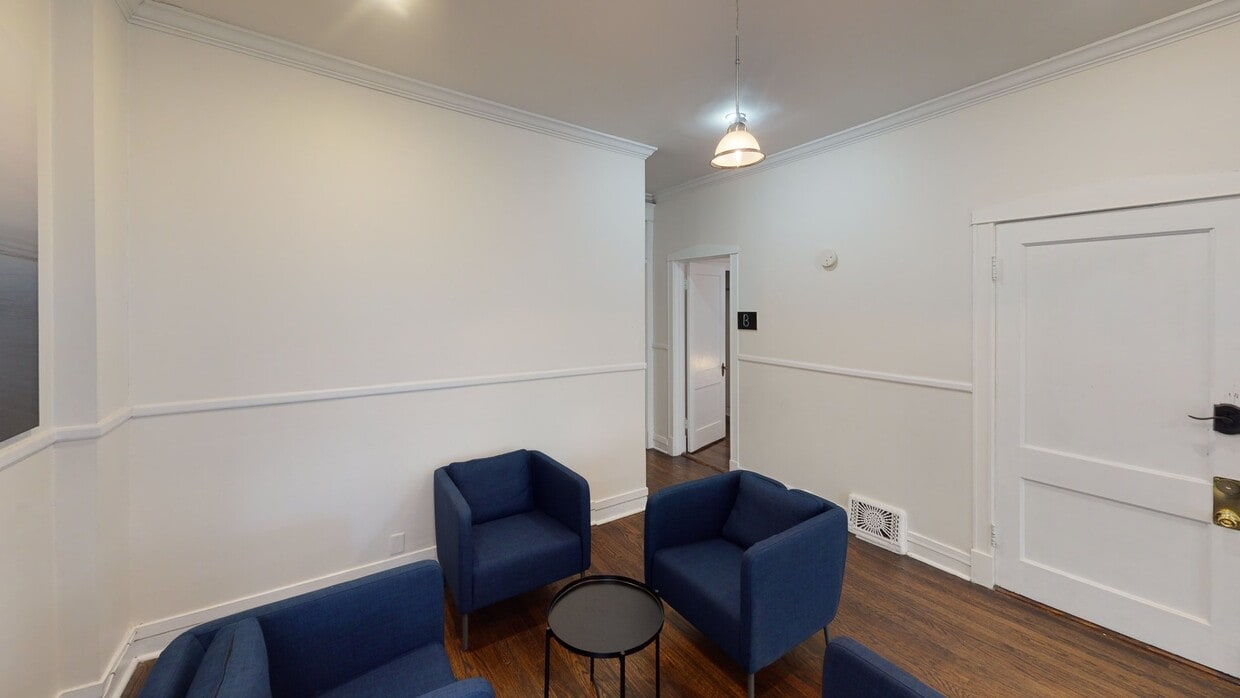 Photo - 2430 N Spaulding Ave Apartment