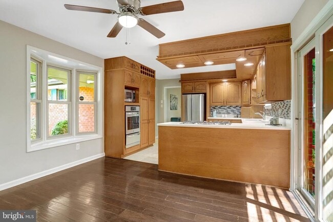 Foto del edificio - 8449 Thames St
