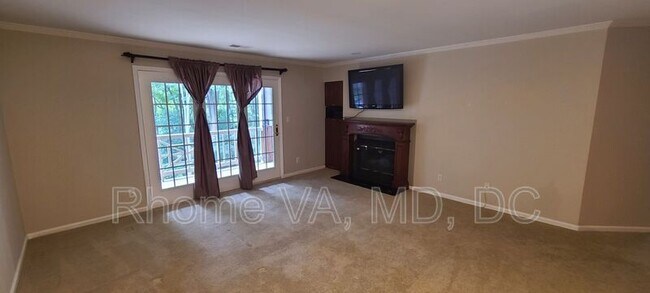 Photo - 7507 Ashby Ln Apartment