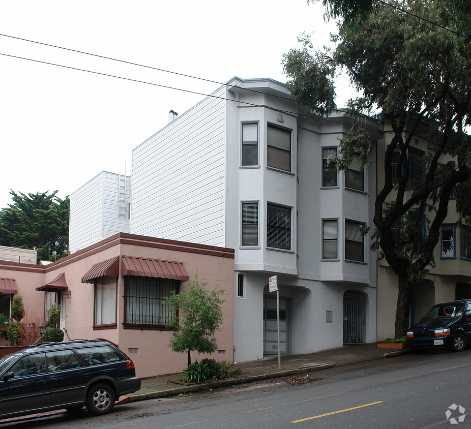 Building Photo - 71-73 Cortland Ave