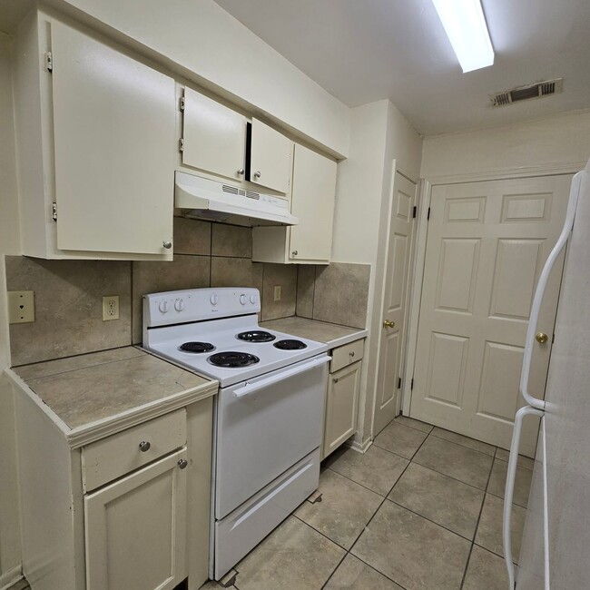 Photo - 8556 Leake Ave Apartment