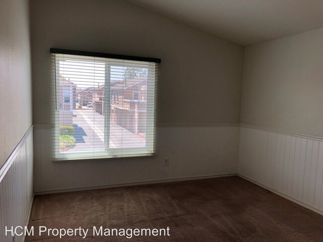 Foto del edificio - 10390 E Briar Oaks Dr