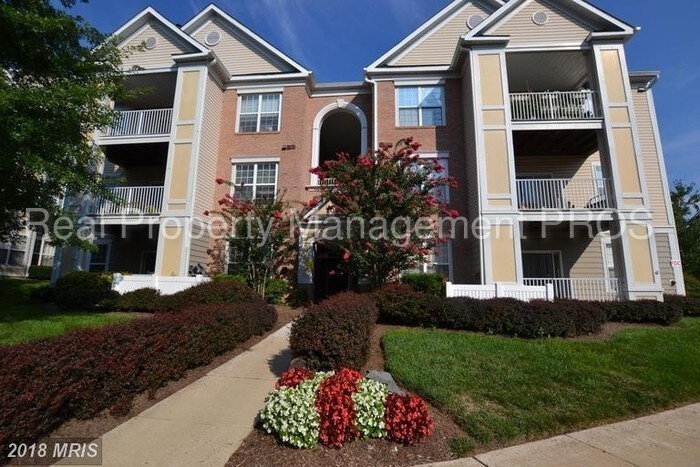 Primary Photo - Rarely Available Top Floor Condo!
