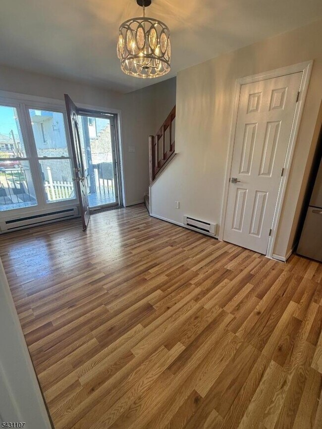 Building Photo - 322 N Trenton Ave