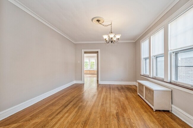 Foto del edificio - 5721 N Francisco Ave