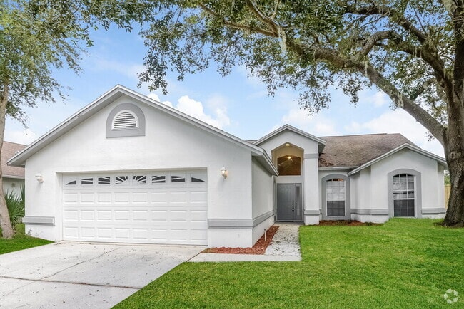 Building Photo - 2304 Tioga Dr