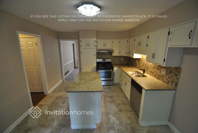Building Photo - 1609 Arden Dr SW