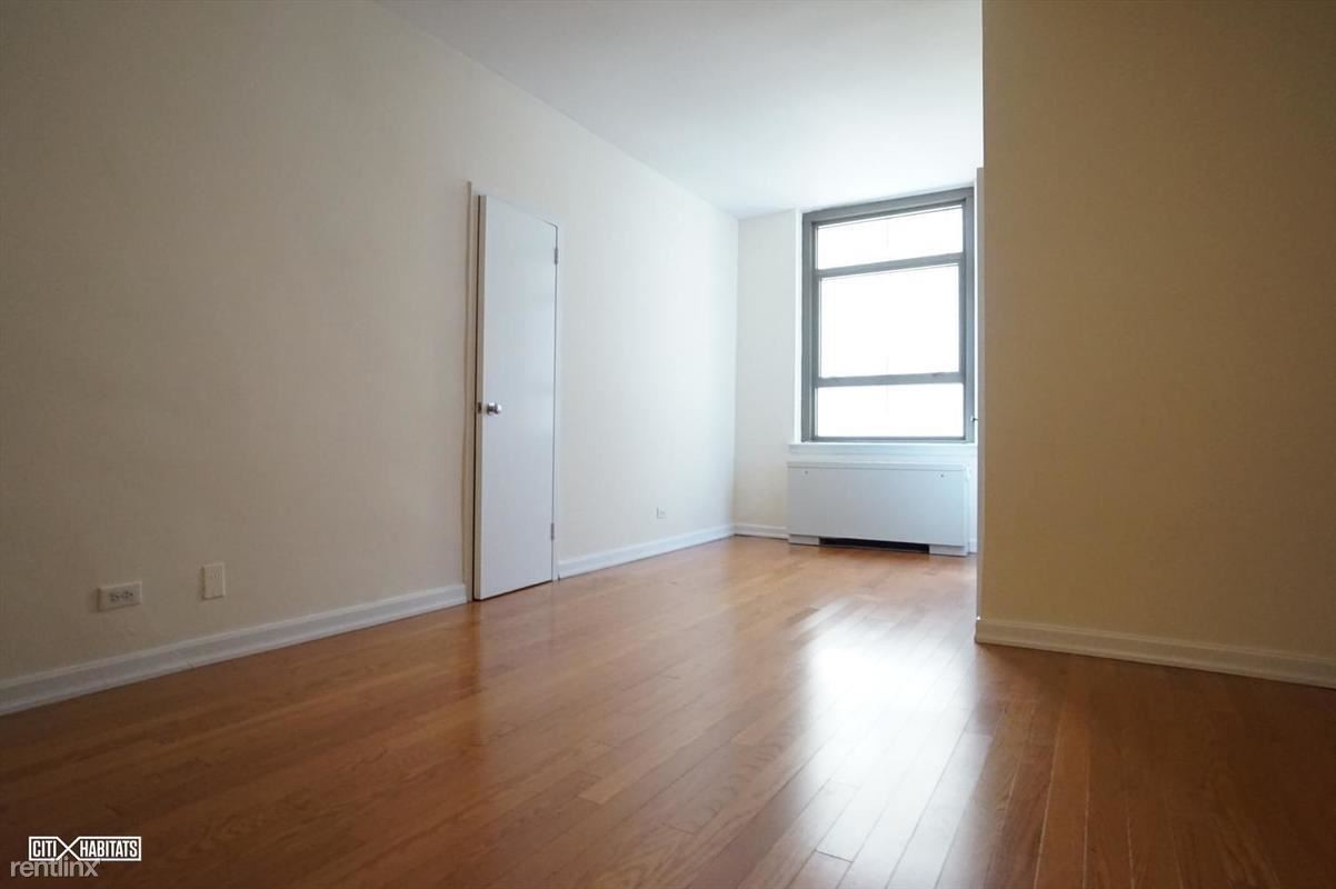 Primary Photo - 1 br, 1 bath Apartment - 8 Park Ave