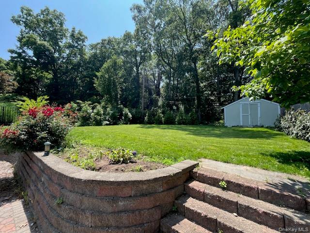 Foto del edificio - 33 Goldenrod Ave