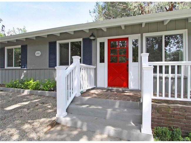 Building Photo - 3054 Santa Anita Ave