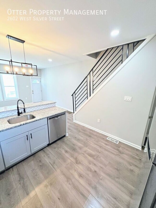 Foto del edificio - 2602 W Silver St