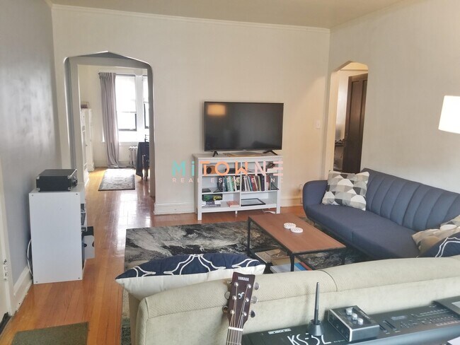 Foto del edificio - 4800 N Hermitage Ave