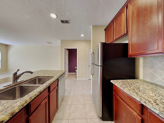 Foto del edificio - 3320 Windsor Lake Cir