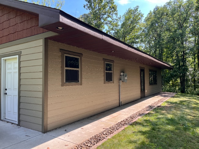 Building Photo - 18747 Jermark Rd
