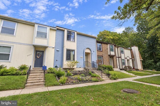 Foto del edificio - 6049 Forrest Hollow Ln