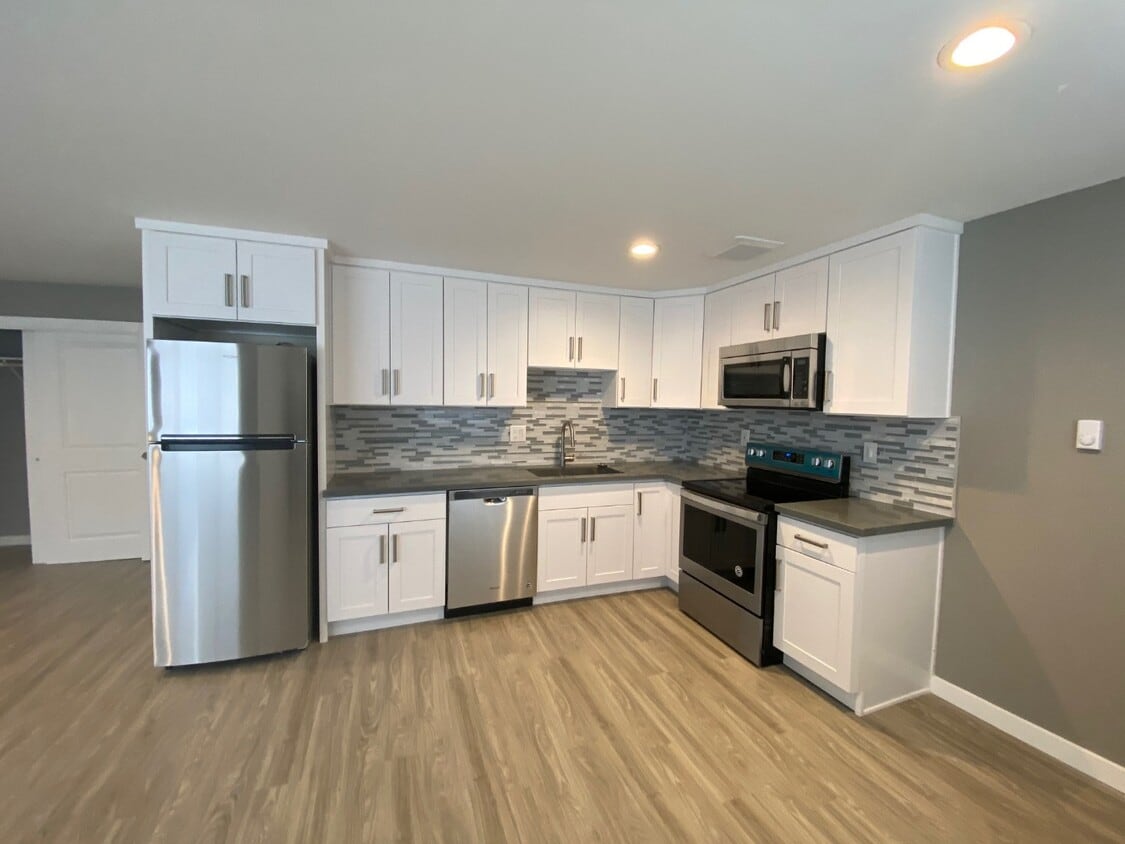 Photo - 7132 47th Ave #4 Seattle, WA 98136