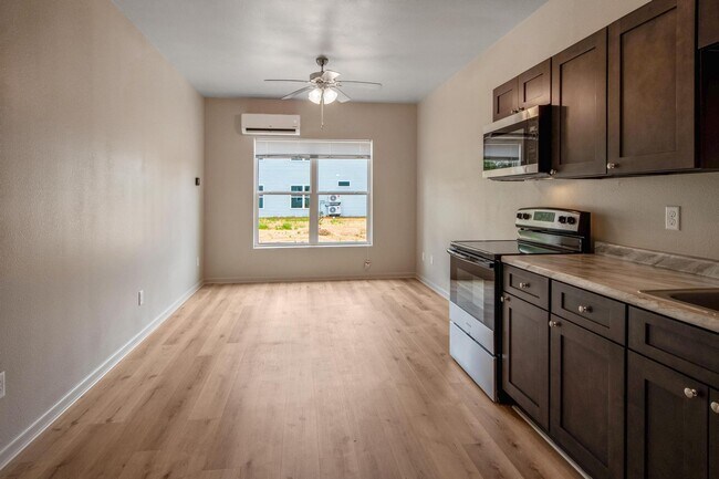 Building Photo - 227 Wanda Way