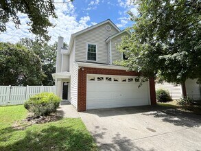 Building Photo - 1348 Beacon Village Dr