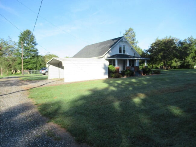 Building Photo - Great Home for Rent in Conover