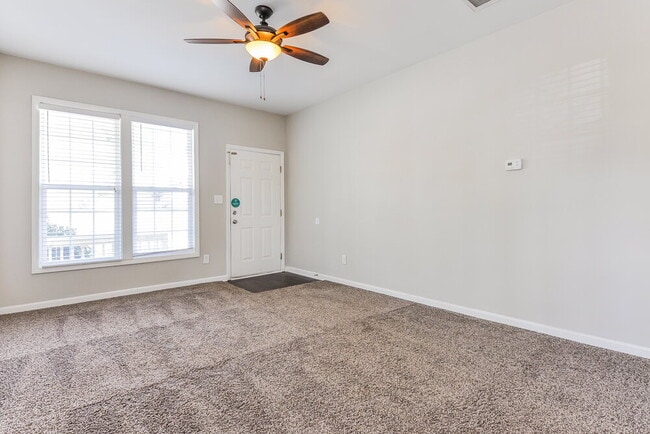 Building Photo - 3879 Pin Oak Rd
