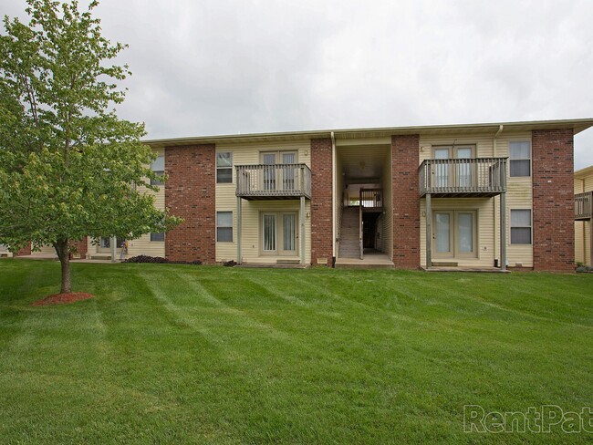 Building Photo - Southcreek Apartments