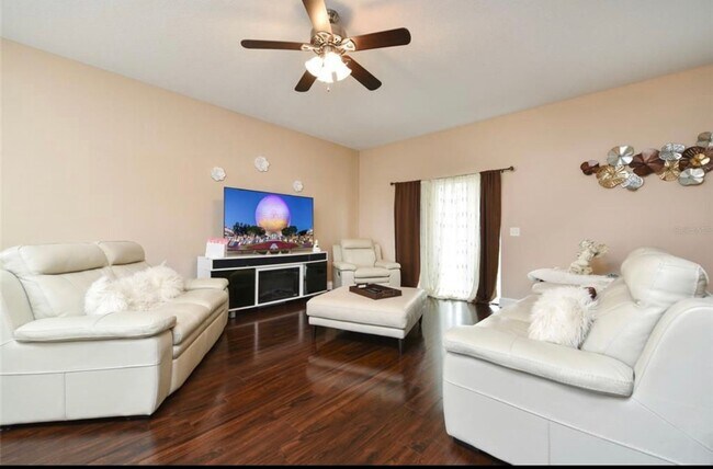 Building Photo - 1451 Salisbury Dr