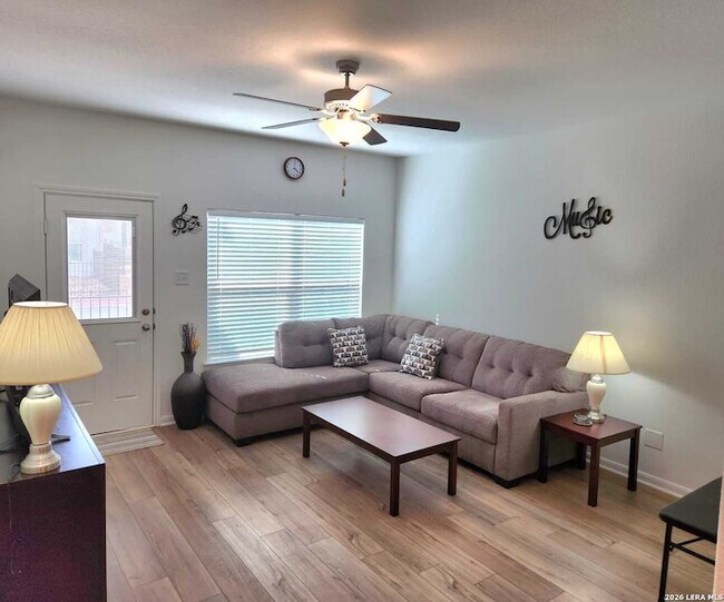 Foto del edificio - 10829 Emerick St