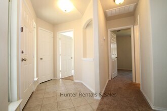 Building Photo - 4809 Mohawk Dr