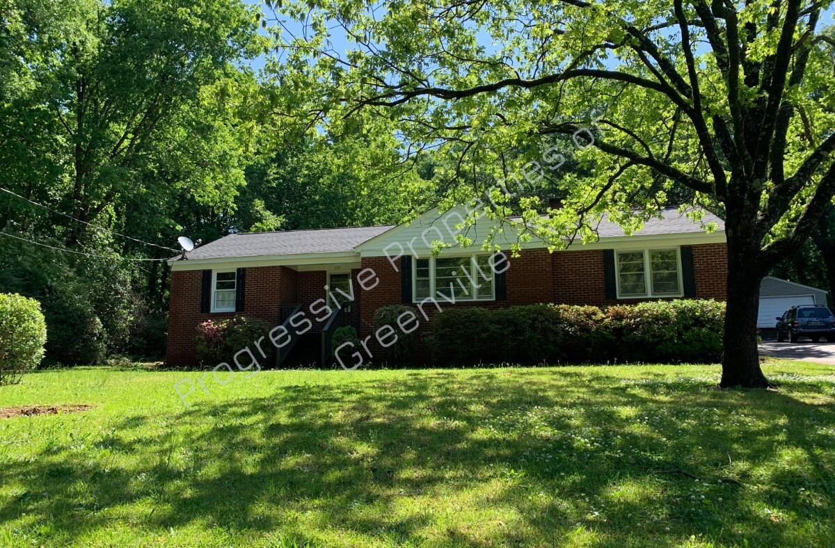 122 Woodland Dr, Greenville, SC 29617 House Rental in Greenville, SC