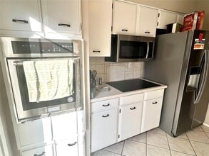 Building Photo - 1411 Ramada Dr