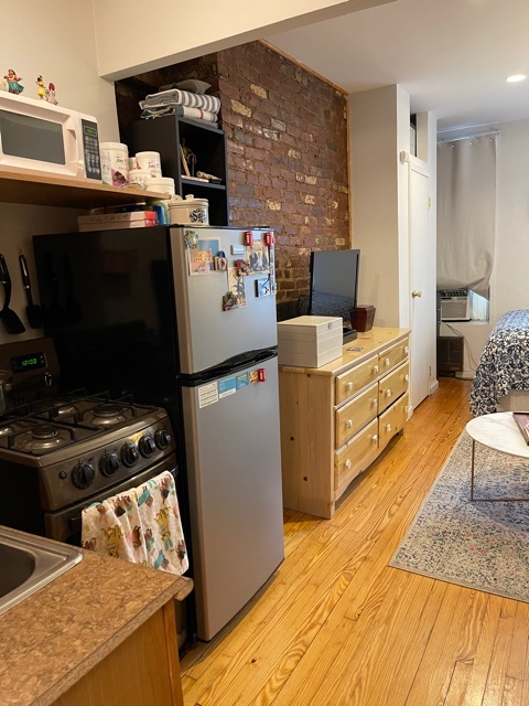 Interior Photo - 203 Chrystie Street