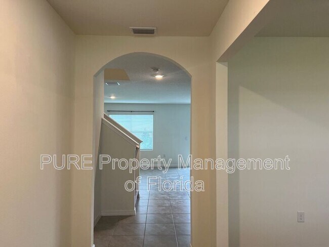 Building Photo - 242 Hickory Crse Trce