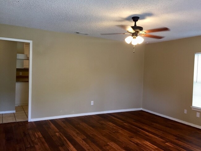 Building Photo - 7717 Corina Dr
