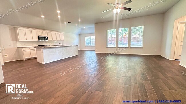 Foto del edificio - YOUR 3-BED, 2-BATH DREAM HOME AWAITS IN GRAND PRAIRIE