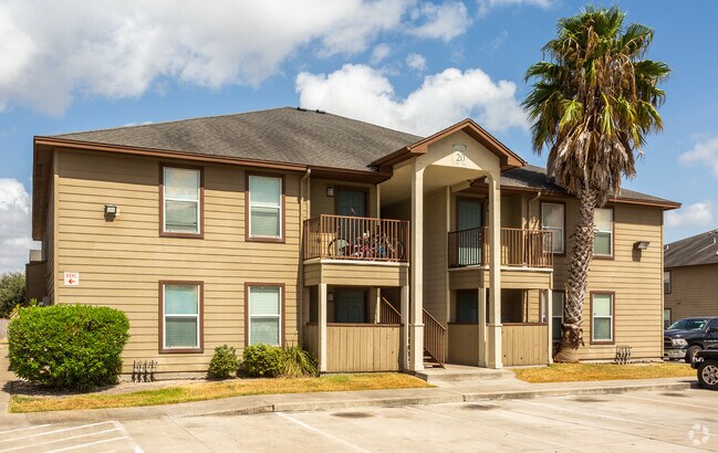 Building Photo - Cimarron Court Apartments