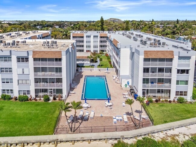 Foto del edificio - 1502 S Lakeside Dr