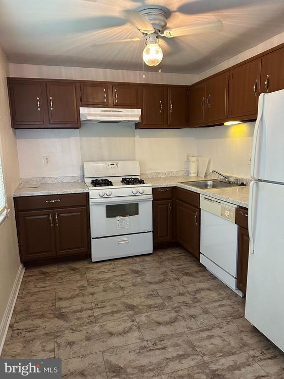 Foto del edificio - 1313 Potomac Heights Dr