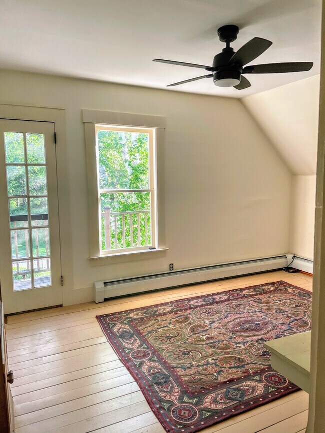 Building Photo - 204 Highland Ave