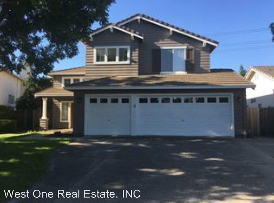 Primary Photo - 4 br, 3 bath House - 1352 Whittingham Drive