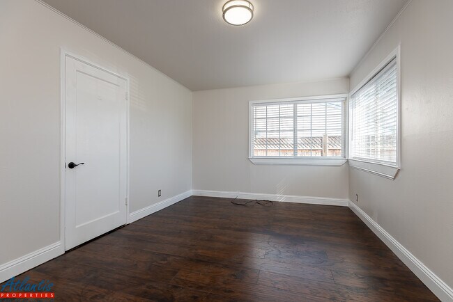 Foto del edificio - 1431 Modoc Ave