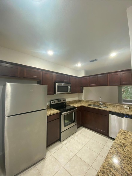 Foto del edificio - 8547 Hunters Key Cir