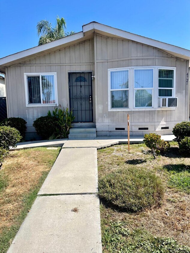 47234723 Felton St Unit 4721, San Diego, CA 92116 Room for Rent in