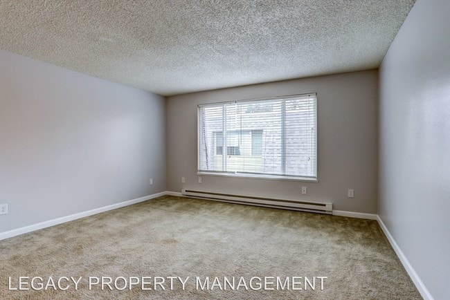 Building Photo - 18120 NE Pacific Ct