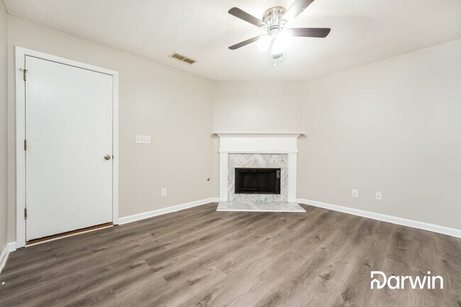 Building Photo - 830 Plumbridge Ct