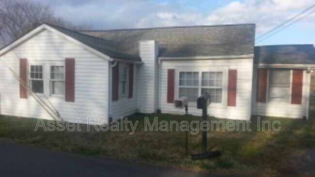 Building Photo - 1506 S Odell Rd